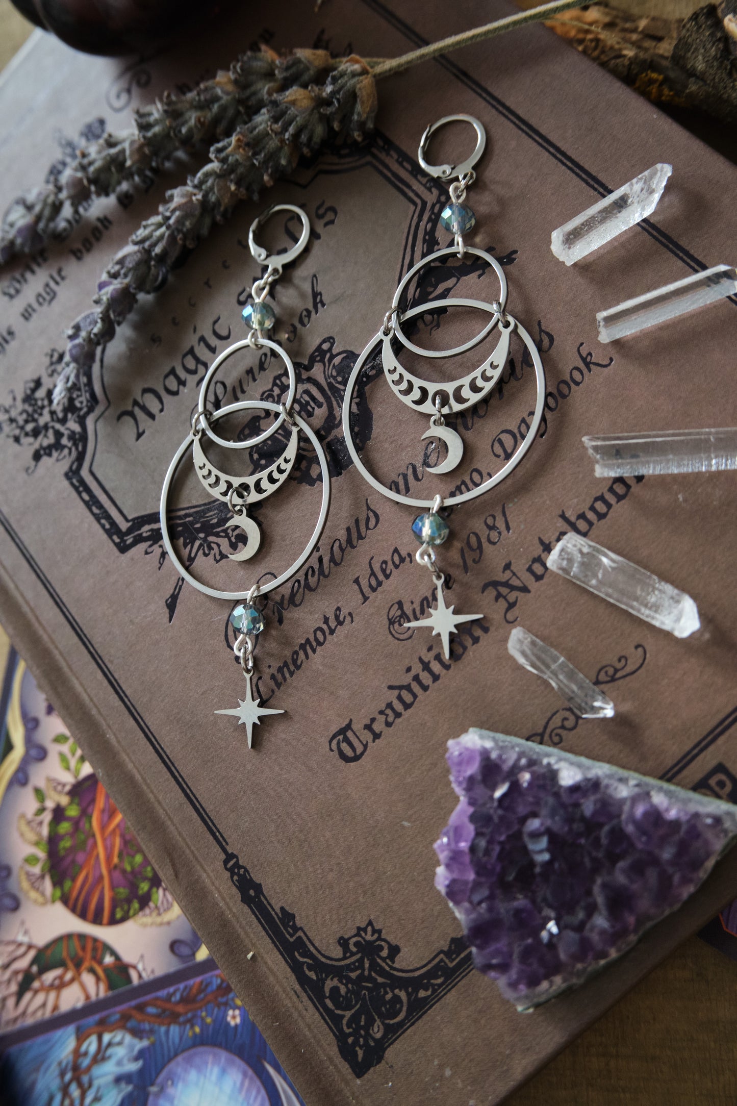 Pendientes Witchy con Lunas Estrellas y Fases Lunares