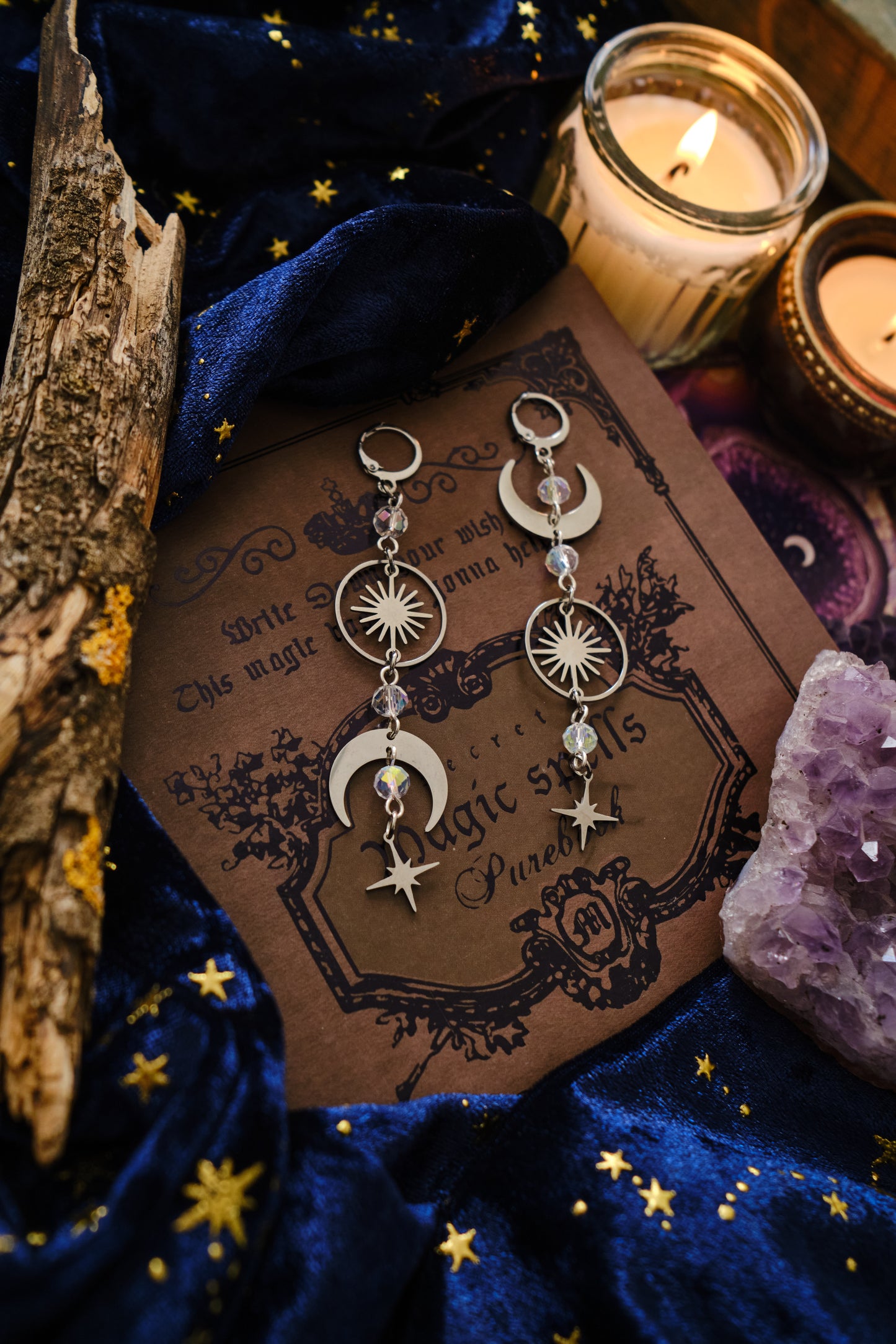 Pendientes Celestiales Desparejos Luna y Estrella .