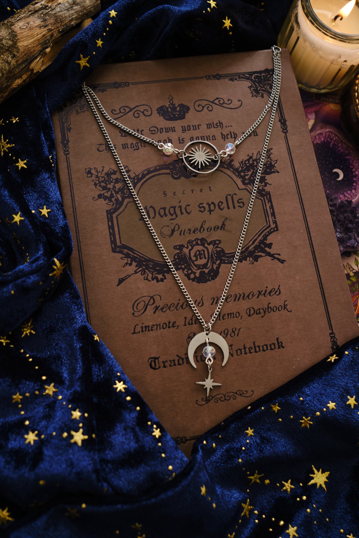 Gargantilla Doble, Collar Witchy con Luna  .