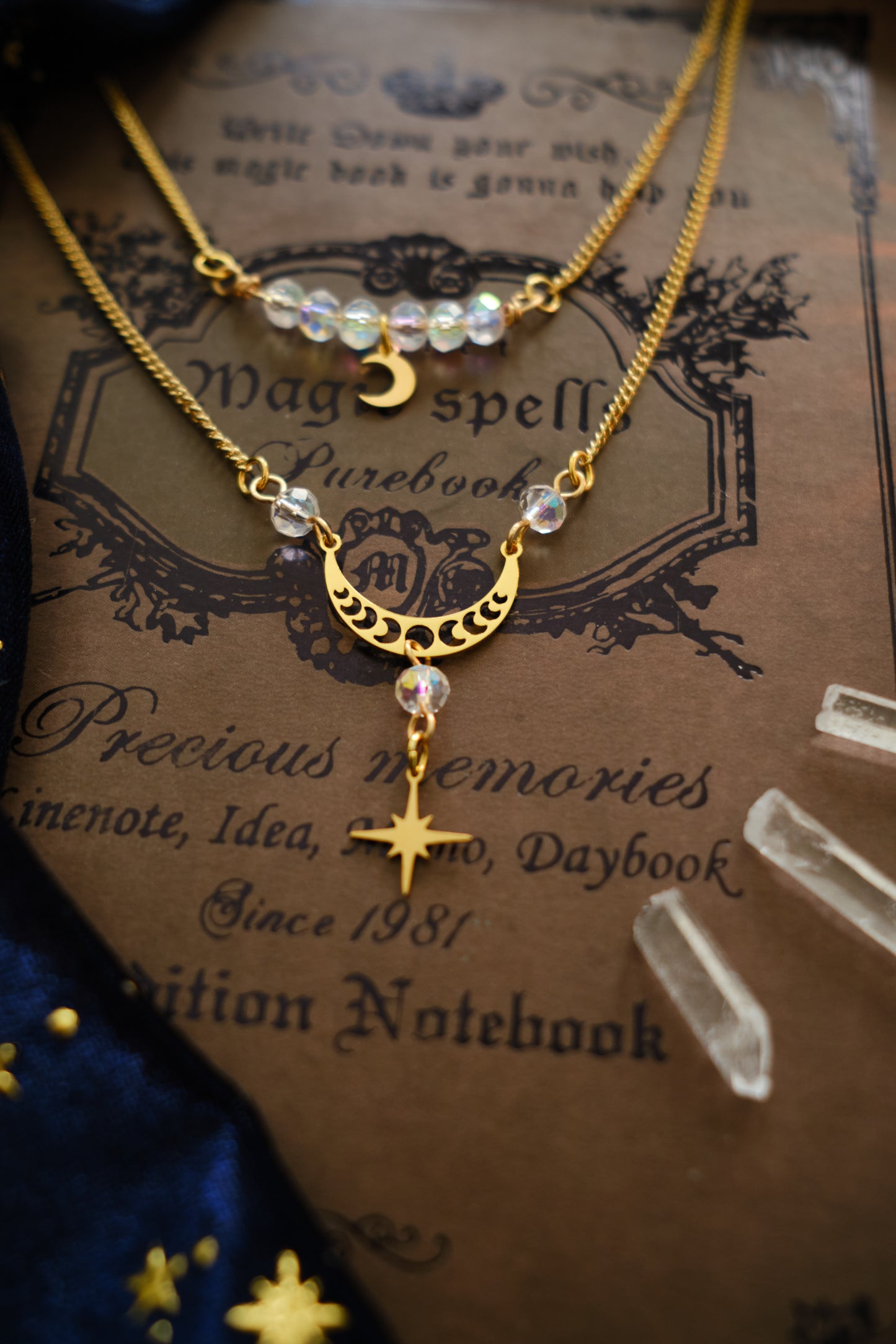 Collar Witchy Fases Lunares de dos Tiras .