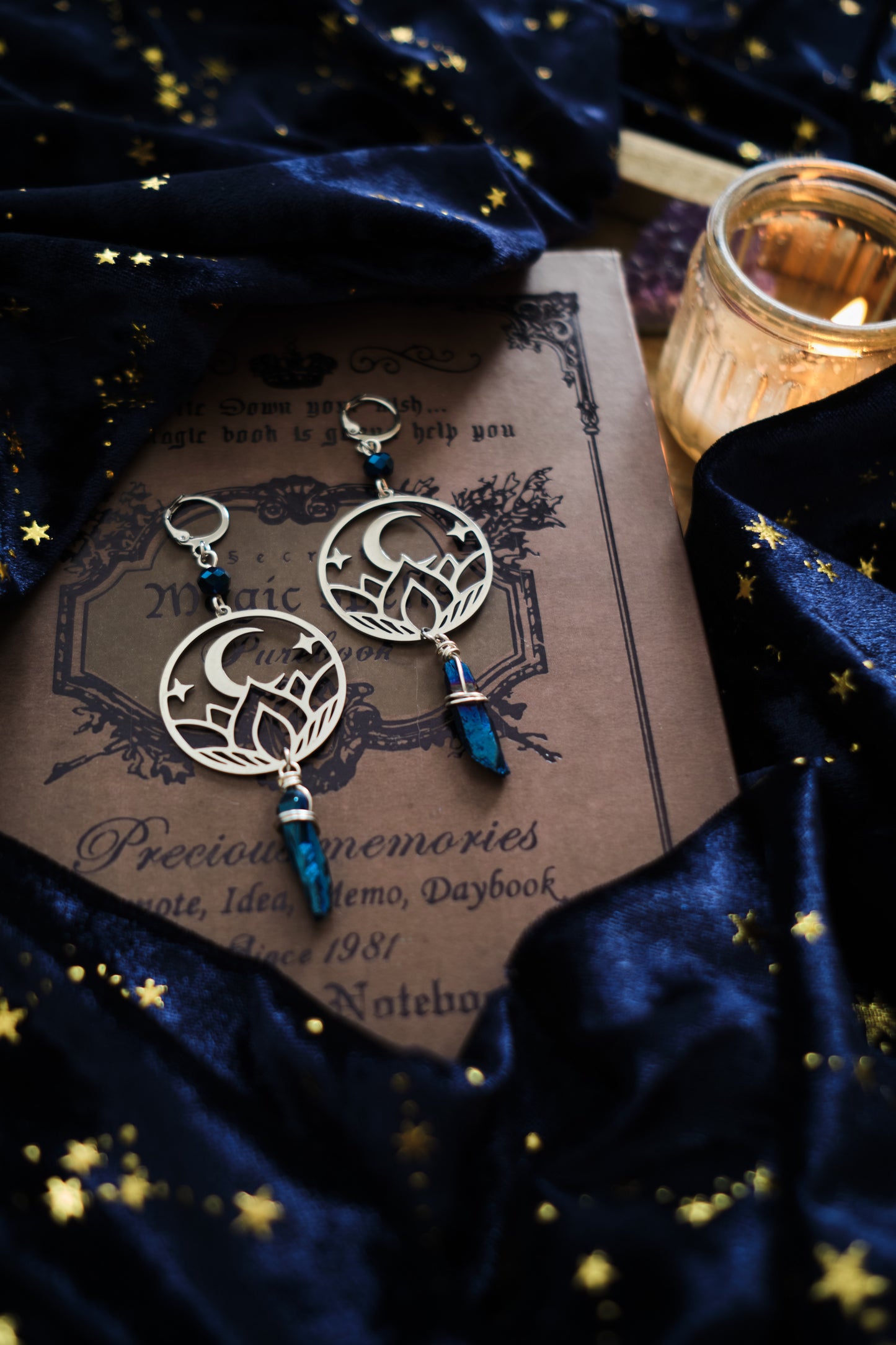 Pendientes Luna con Puntas de Cuarzo, Aretes Místicos