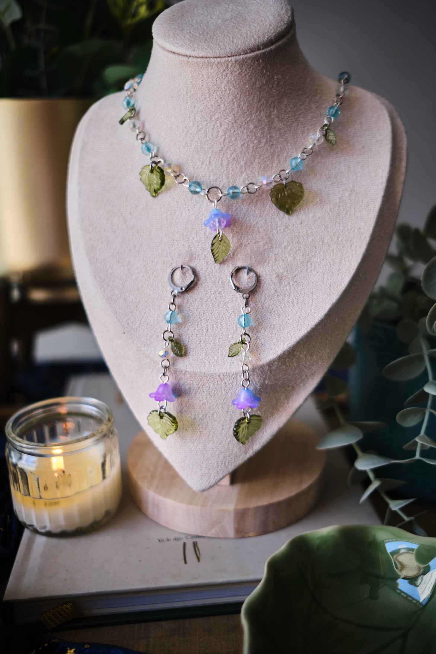 Collar Fairycore de Cuentas con Flores y Hojas