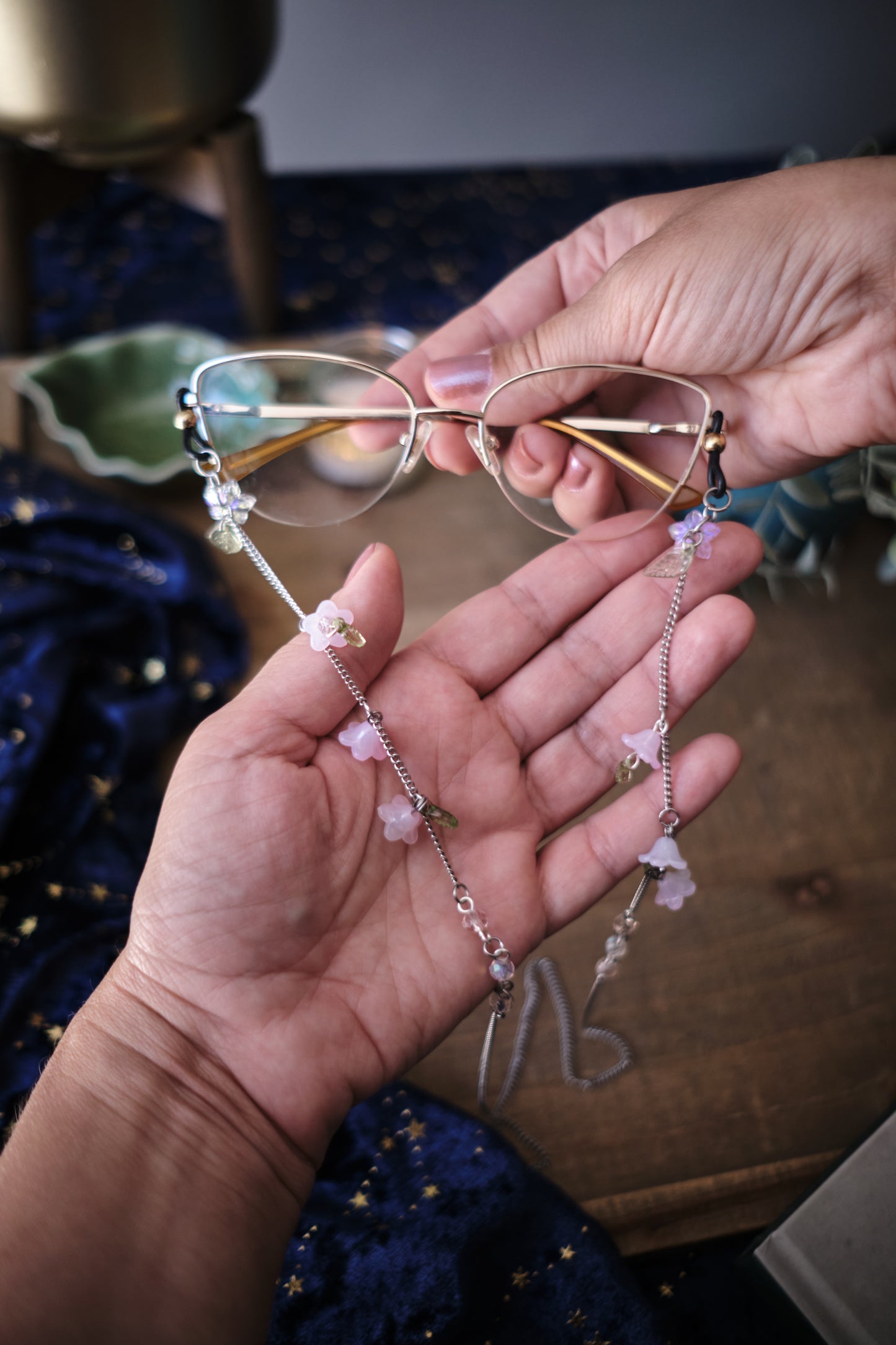 Cadena para Gafas Fairycore con Flores y Hojas