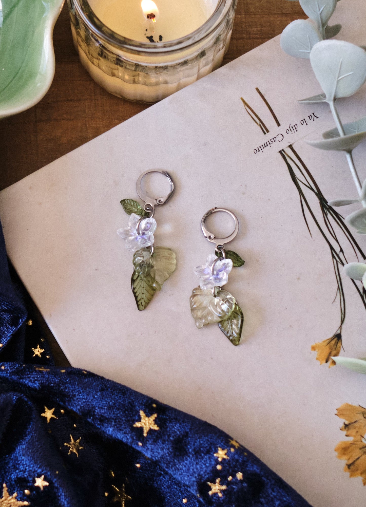 Pendientes Fairycore de Flores y Hojas