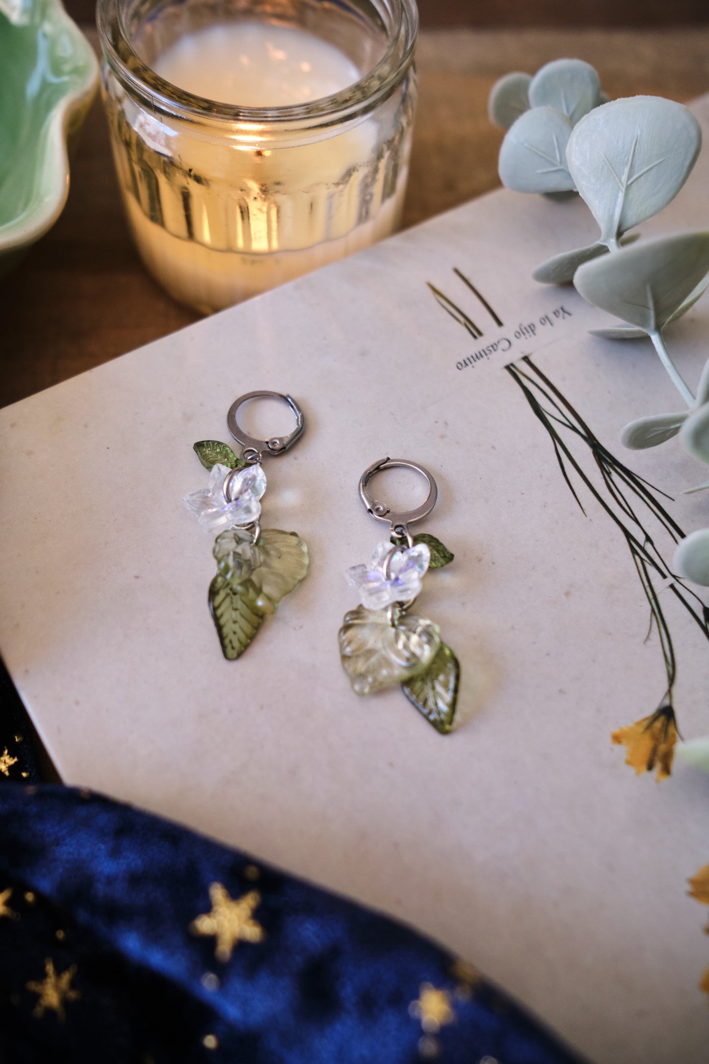 Pendientes Fairycore de Flores y Hojas