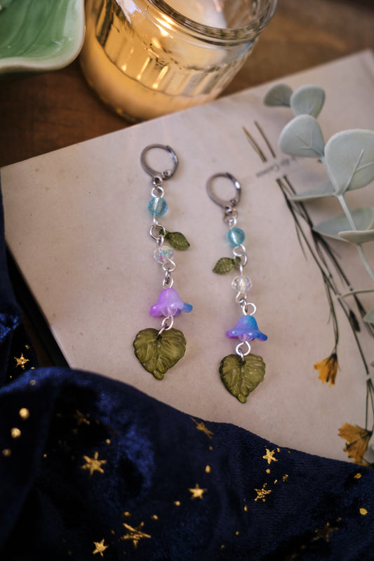Pendientes Fairycore Largos con Flores y Hojas