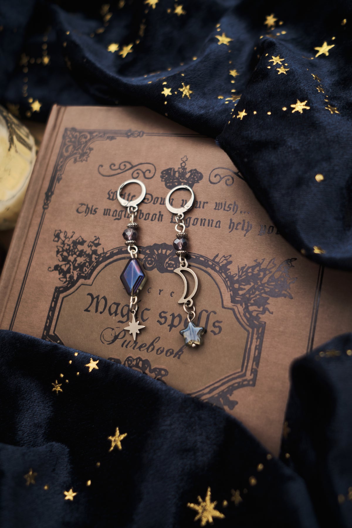 Pendientes de Luna y Estrella Estilo Whimsigoth