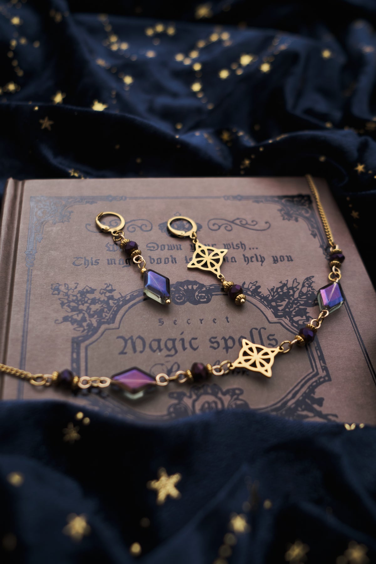 Gargantilla Whimsigoth con Nudo de Bruja
