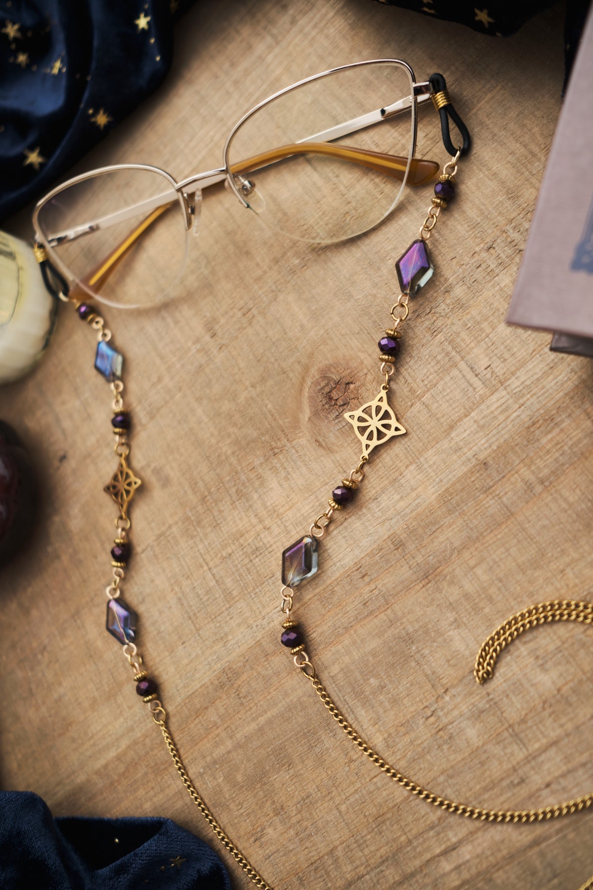 Cadena para Gafas Whimsigoth con Nudo de Bruja