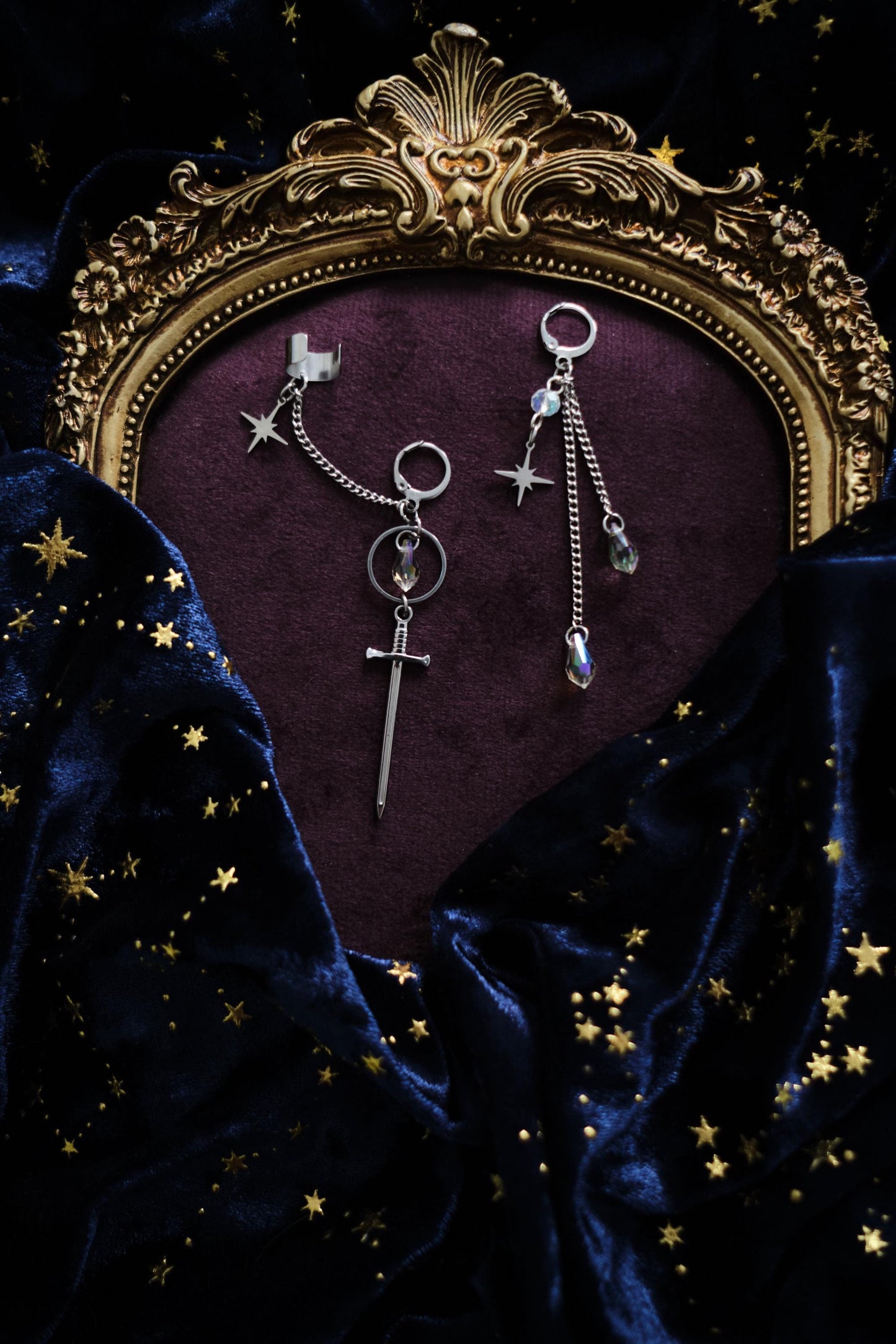 Pendientes Romantasy con Dagas, Aretes Medievales Espadas con Ear Cuff